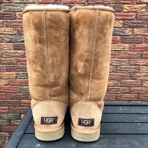 AUTHENTIC Ugg Australia Tall Boots